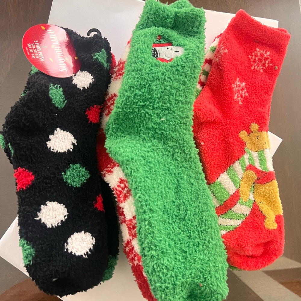 Holiday Plush socks - size 4-10